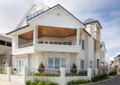 Hillarys custom built home by Artique Homes