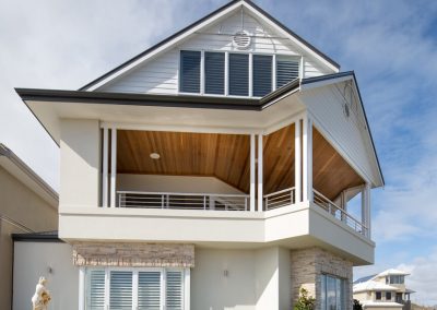 Hillarys custom built home by Artique Homes